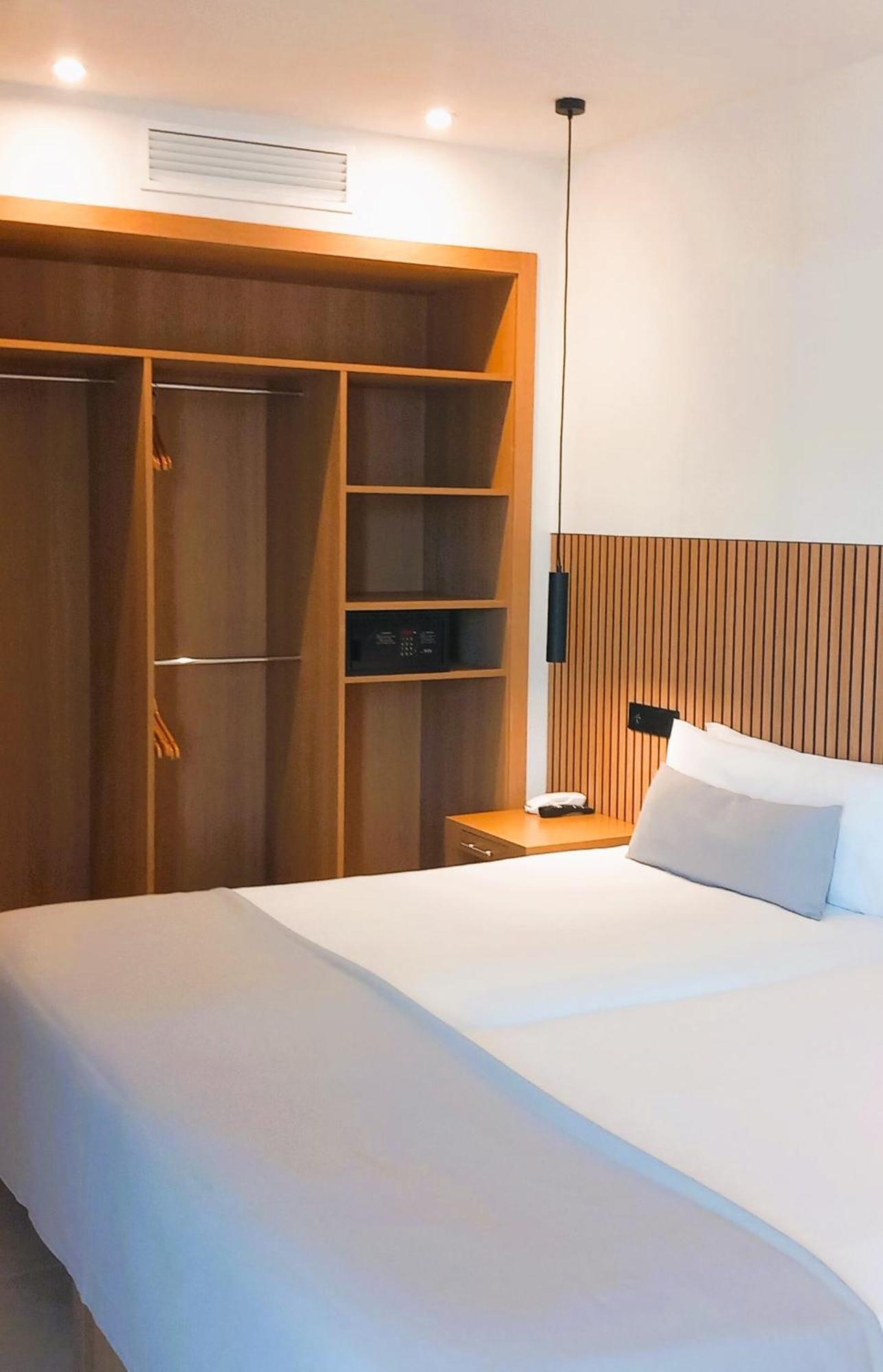 פורט דה פולנסה Hotel Bahia Pollensa מראה חיצוני תמונה